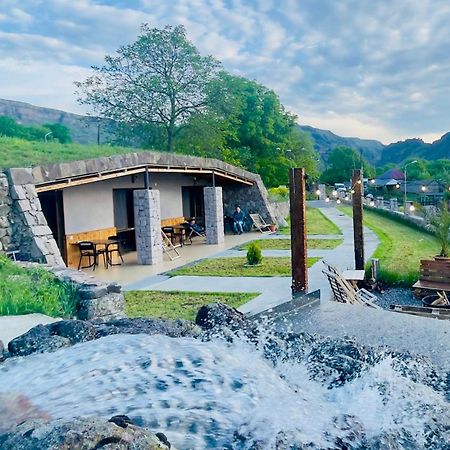 Hotel Hobbiton Near Vardzia Caves T'mogvi 외부 사진